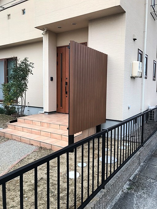 目隠しフェンス